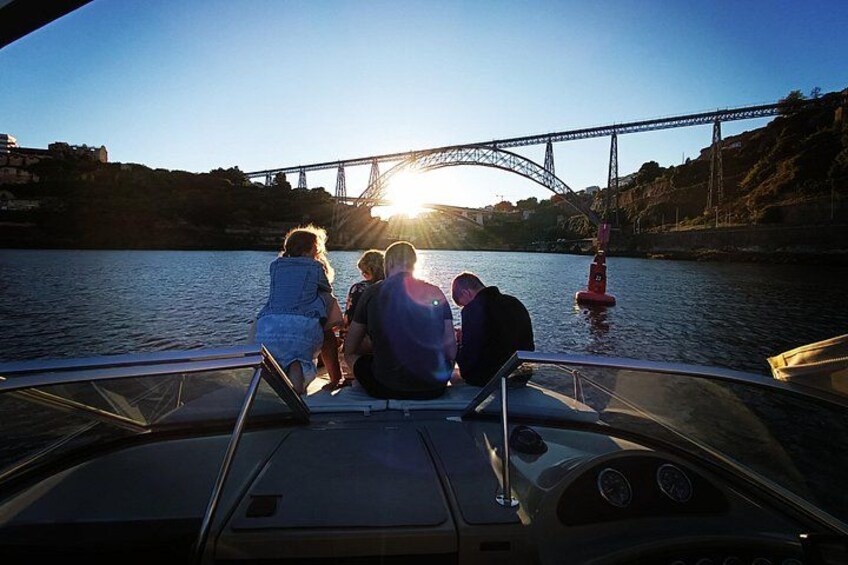 Porto Boat Tour – 6 Bridges, Ribeira & Estuary – Sunset Option 5