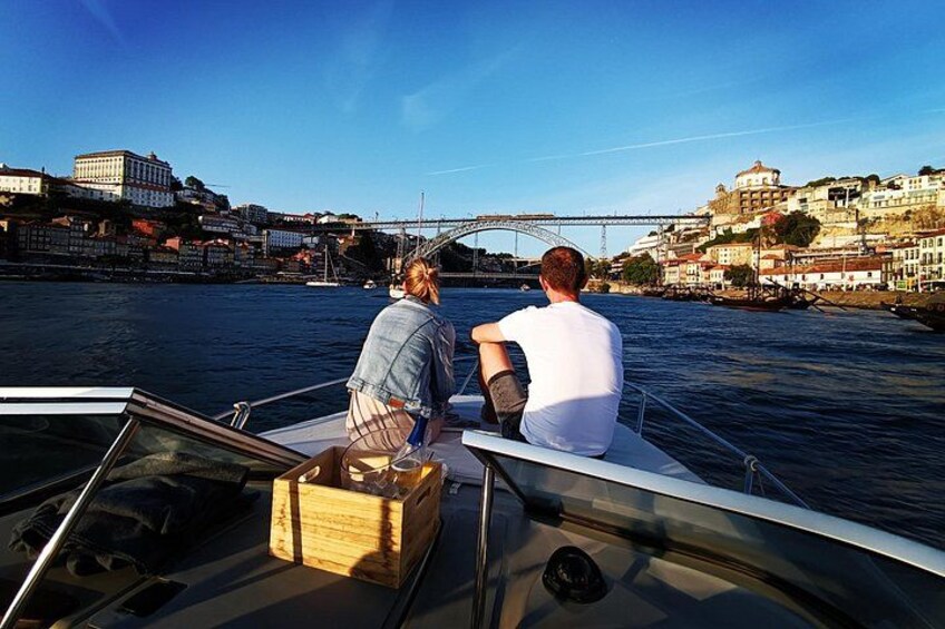 Porto Boat Tour – 6 Bridges, Ribeira & Estuary – Sunset Option 4