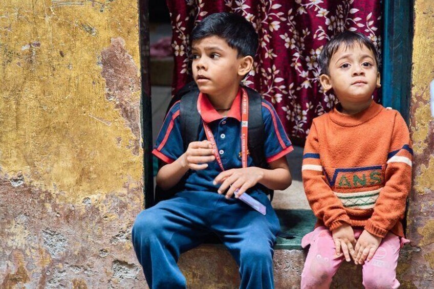 Inside Dharavi: A Unique Slum Tour with an Local Guide 2
