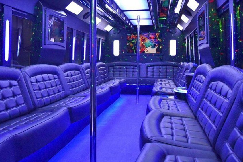 Latin Club Crawl with Belaire Champagne and Party Bus Experience 3