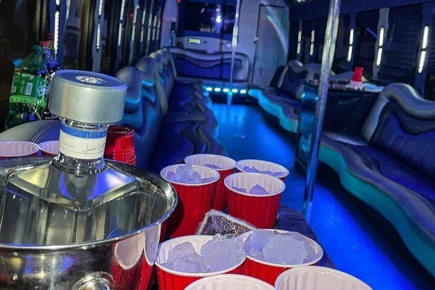Latin Club Crawl with Belaire Champagne and Party Bus Experience 2