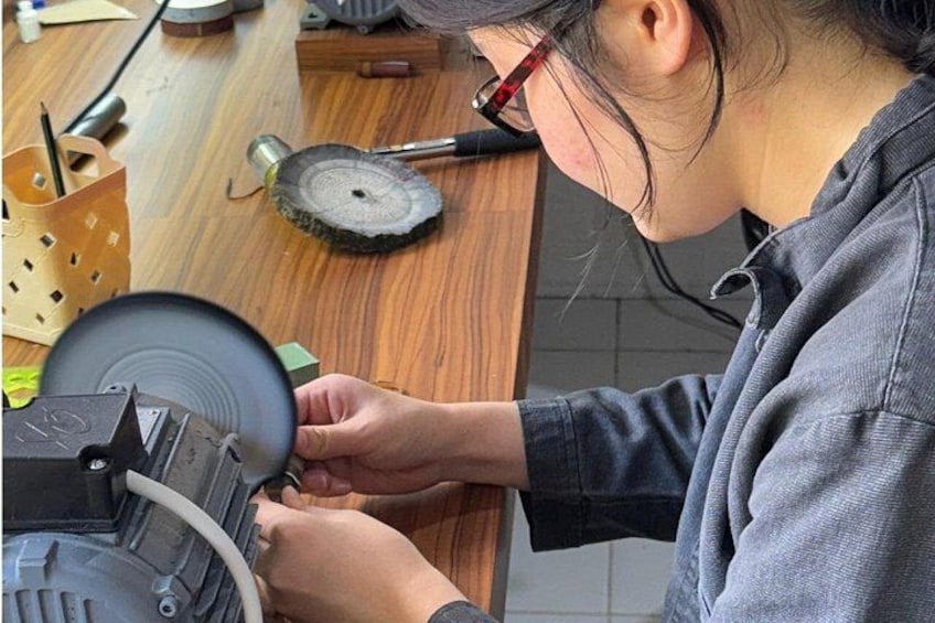 Bali: Silver Jewelry Making Class in Seminyak and Legian 1