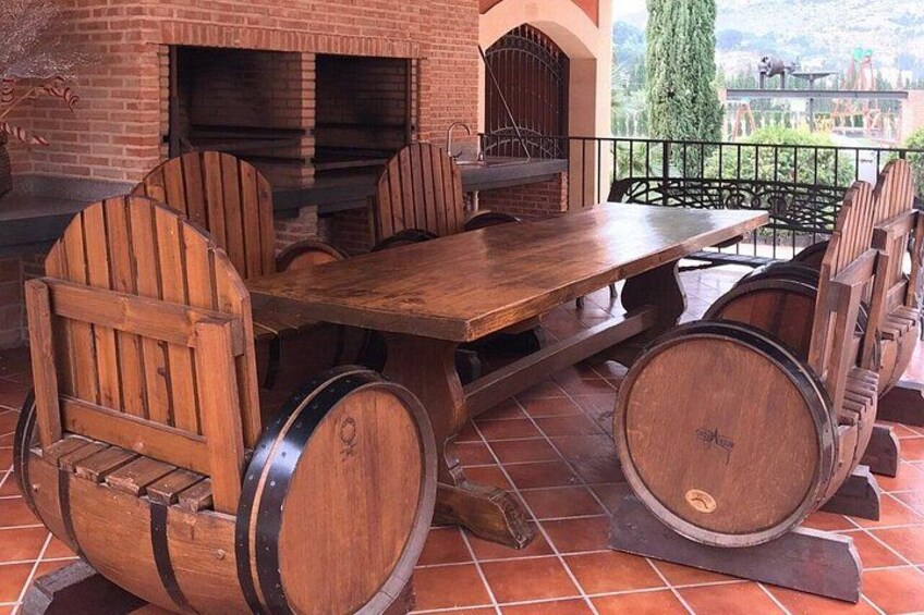 Alicante: Winery tour with tastings (small friendly group) 2