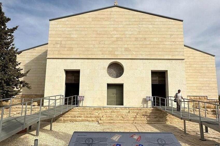 Madaba Mount Nebo and Ma'in Private Tour 4