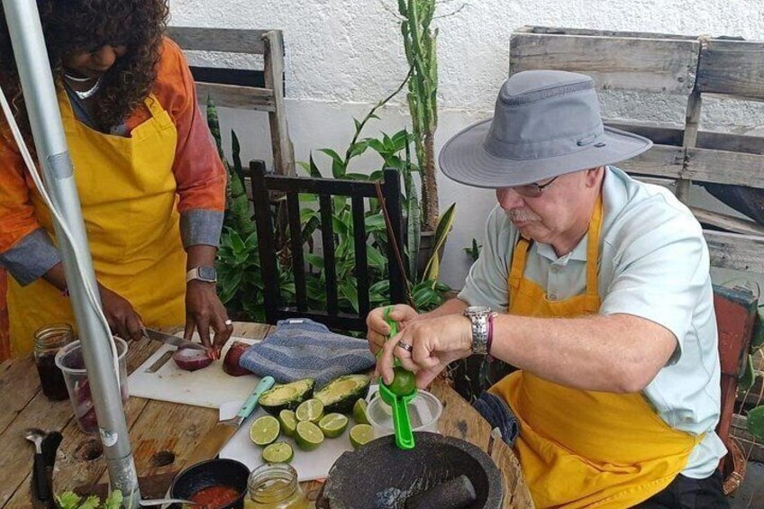 Cooking Class in Playa del Carmen: 9 Recipes & Bottomless Drinks 2