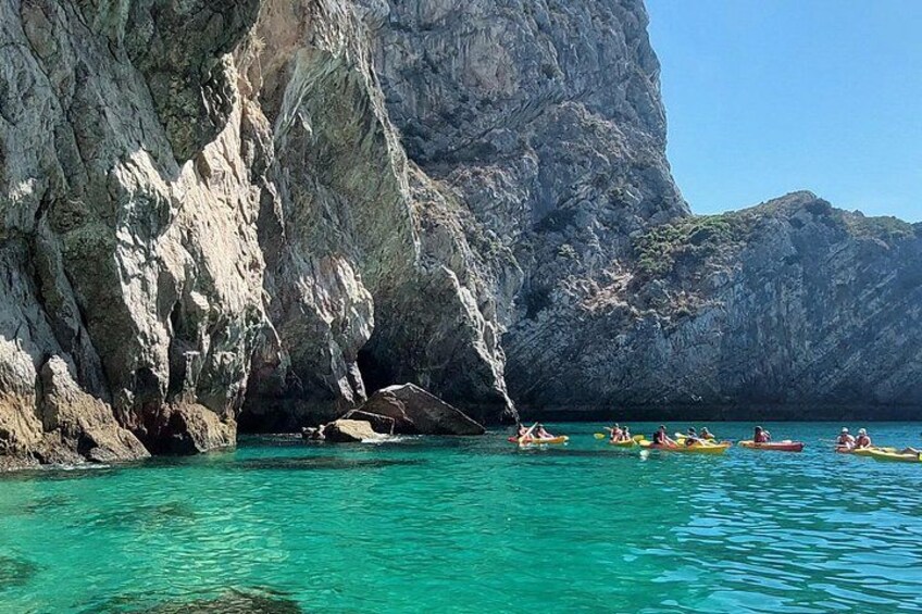 Arrábida Wild beaches and caves all day with snorkeling 2