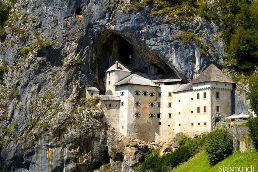 Postojna cave & Predjama castle by Sigismundi Luxury Adventures 1