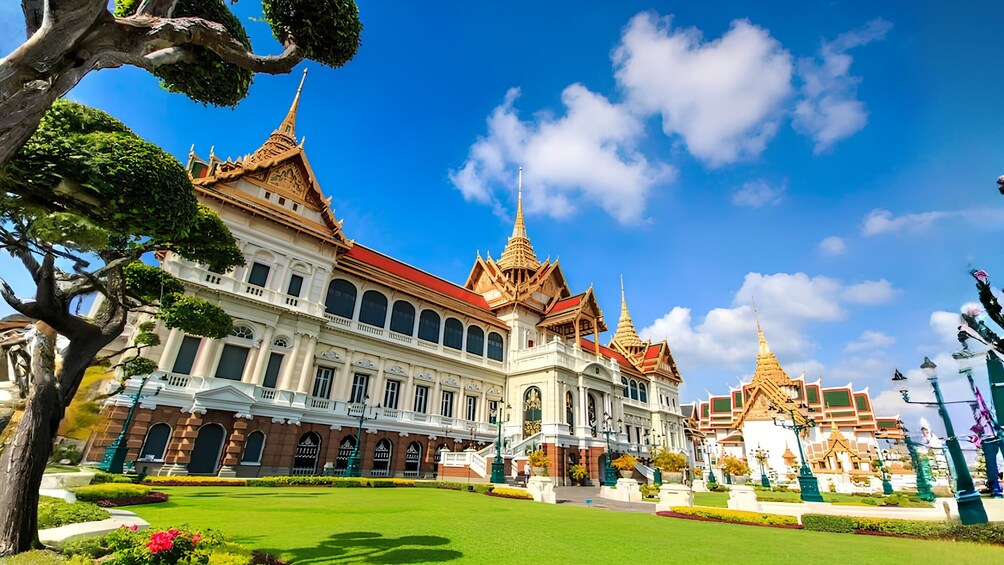 Bangkok: 3 Temple Tour (Grand Palace + Wat Arun + Wat Pho) 4