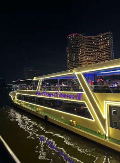 Bangkok: Chao Phraya River Cruise with Indian & Thai Cuisine Buffet 3