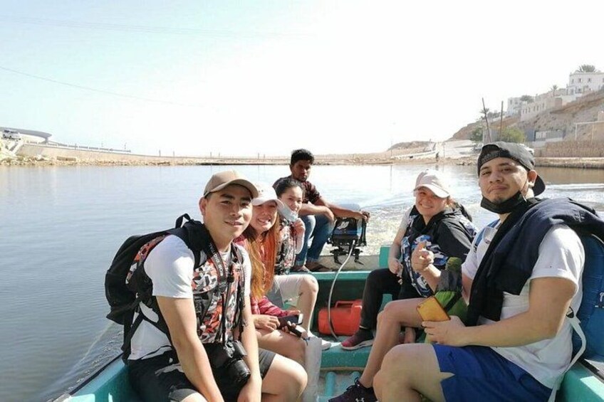 Wadi Shab Adventure Sinkhole Beach and Romantic Cave Tour 5