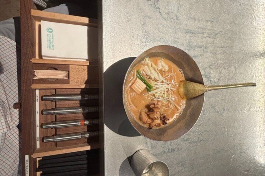 Food Eating Experience with Private Sightseeing Tour With A Local 3