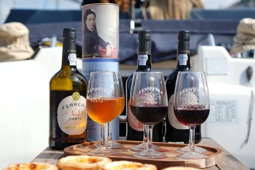 Porto : Luxury Boat Tour in the Douro with Porto Wine and Nata 2