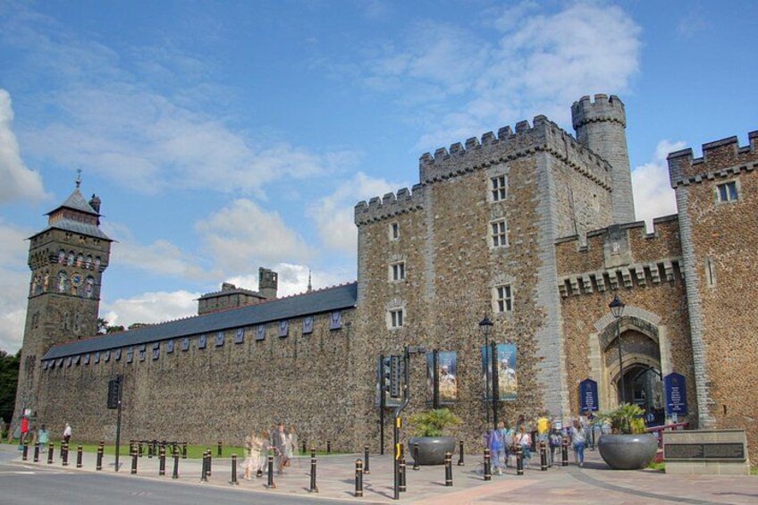 Cardiff: City Highlights Guided Walking Tour 4