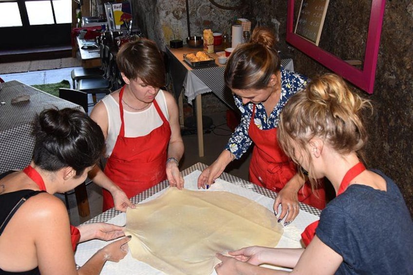 Apple Strudel & Prezel Cooking Class incl. Dinner & Music 2
