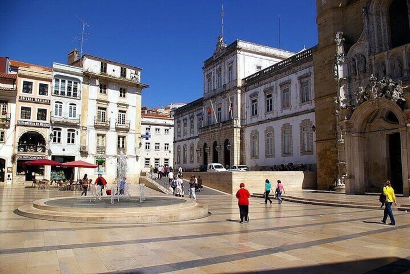Coimbra Downtown: Private walking tour with tickets 4
