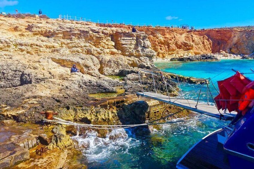 Malta: Blue lagoon, Gozo, Crystal Lagoon Sea Caves 5