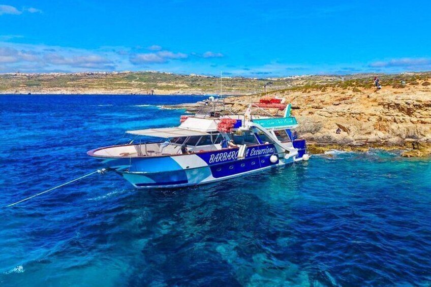 Malta: Blue lagoon, Gozo, Crystal Lagoon Sea Caves 3