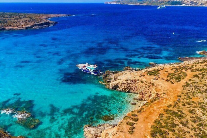 Malta: Blue lagoon, Gozo, Crystal Lagoon Sea Caves 2