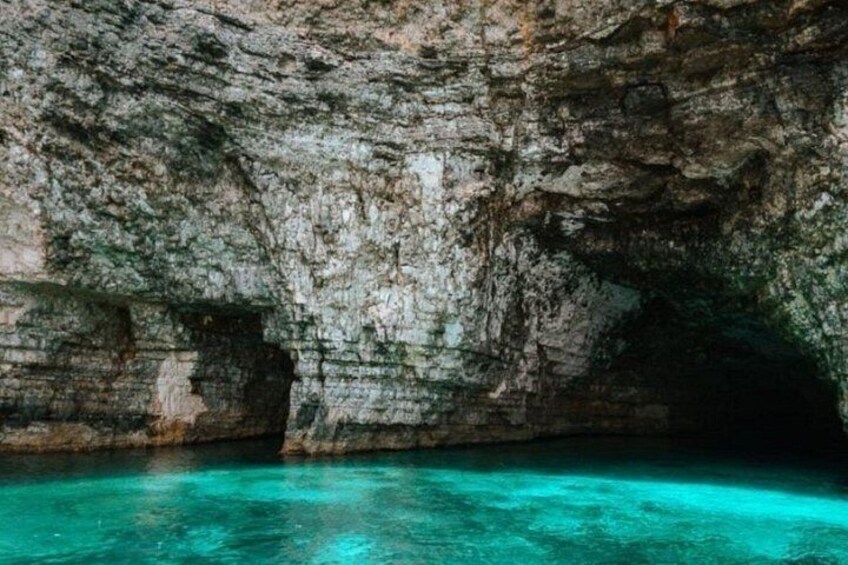 Malta: Blue lagoon, Gozo, Crystal Lagoon Sea Caves 2
