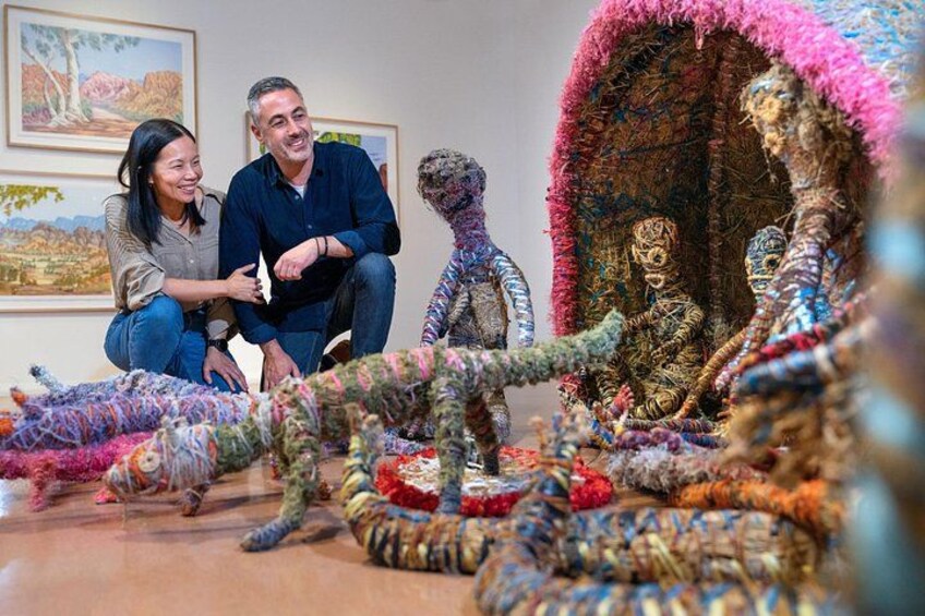 Small Group Art Centre Tour in Alice Springs with Transport 1