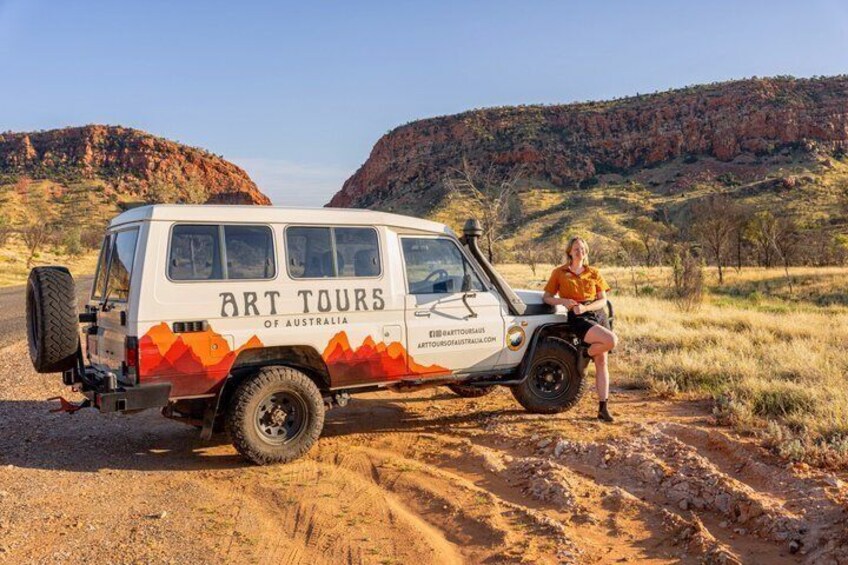 Small Group Art Centre Tour in Alice Springs with Transport 2