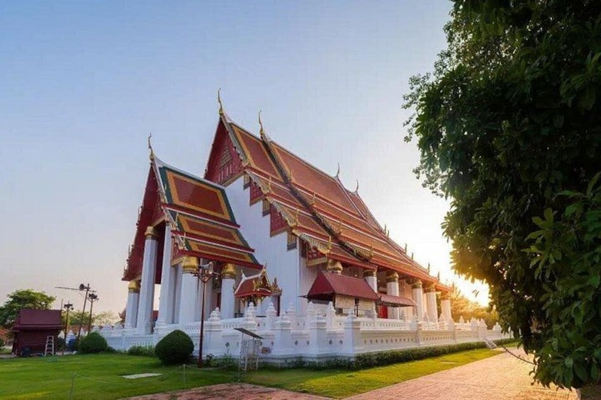 Day Tour of Ayutthaya and Bang Pa-In 2