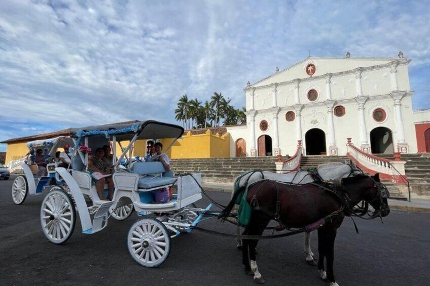 Granada Colonial Granada Horse Carriage and Walking Tour 2