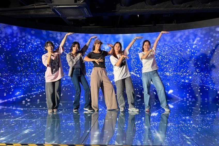 K-pop Dance Class for Beginners and Video Shoot at Kpop center 2