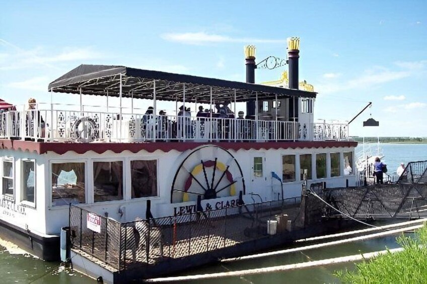 Missouri River Sunset Cruise Wednesday to Sunday 5