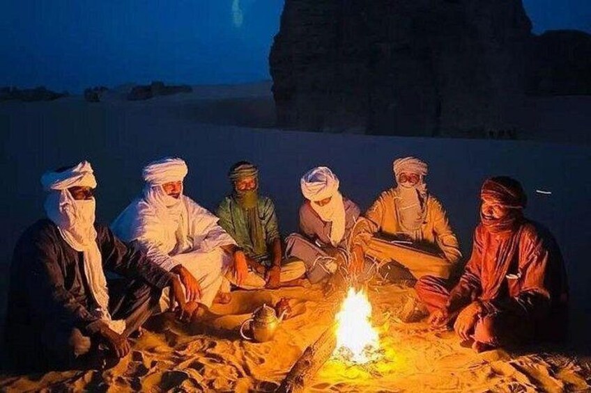 2-Day White & Black Desert Safari from Cairo with Camping & Meals 2