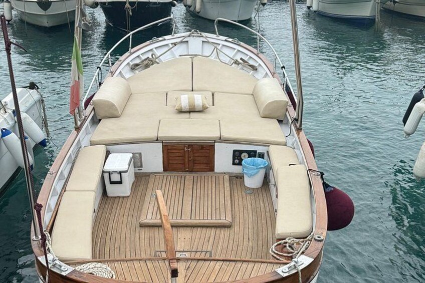 Heartbreaker Traditional Boat 2
