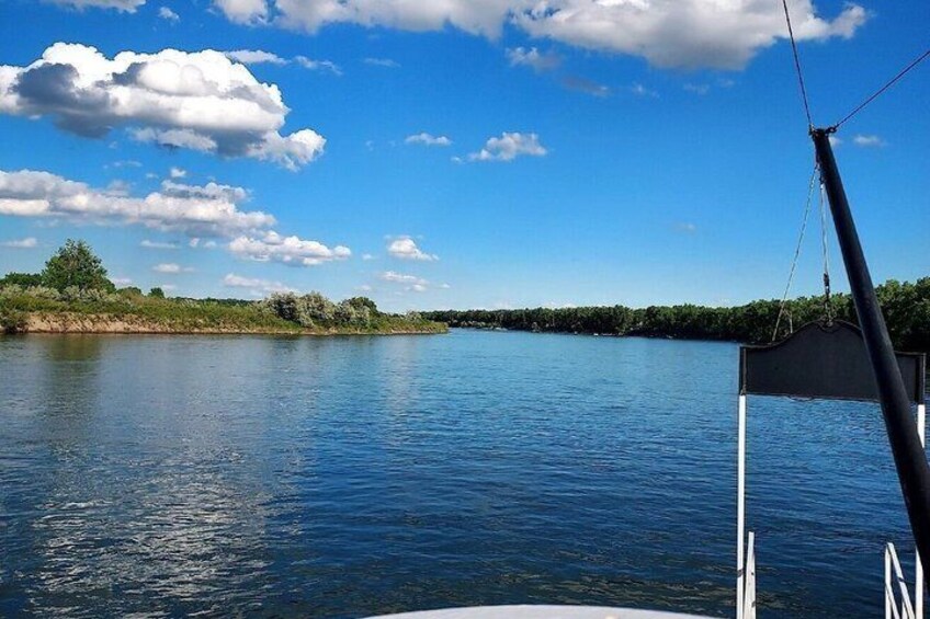 Afternoon Missouri River Leisure Cruise 3