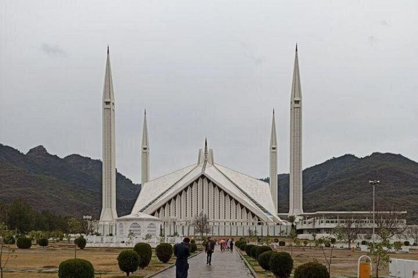 Exclusive Luxury Private Tour: Discover the Gems of Islamabad 1