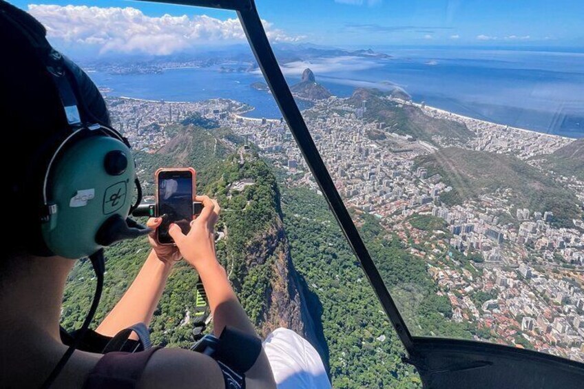 Rio de Janeiro: Helicopter Tour Without Doors at Christ the Redeemer 4