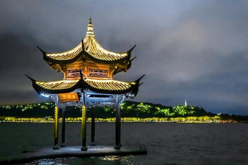 Hangzhou Private Customized Day Trip from SH by Bullet Train 2