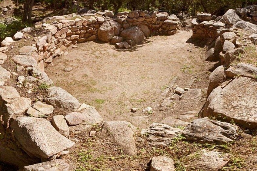 Santa Teresa Gallura visit to archaeological monuments 4