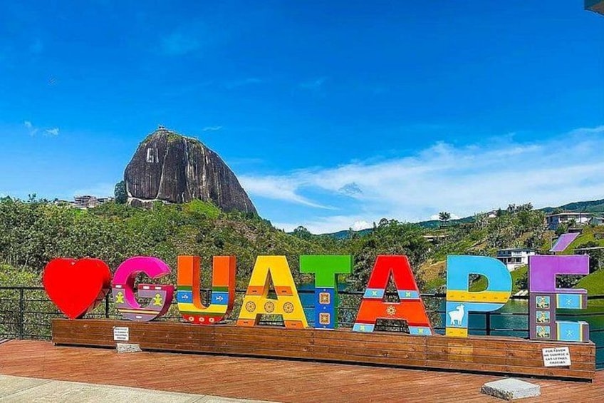 Excursion to Guatapé and the Stone of the Peñol in Medellin 3