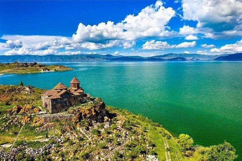 Armenia Tour From Tbilisi and back. 2-3 Days Private experience 4