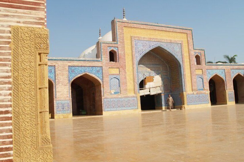 Full Day Karachi to Thatta Unesco Sites Tour 2