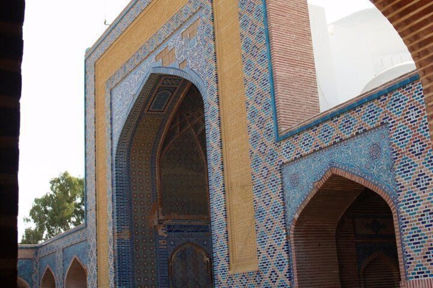 Full Day Karachi to Thatta Unesco Sites Tour 3