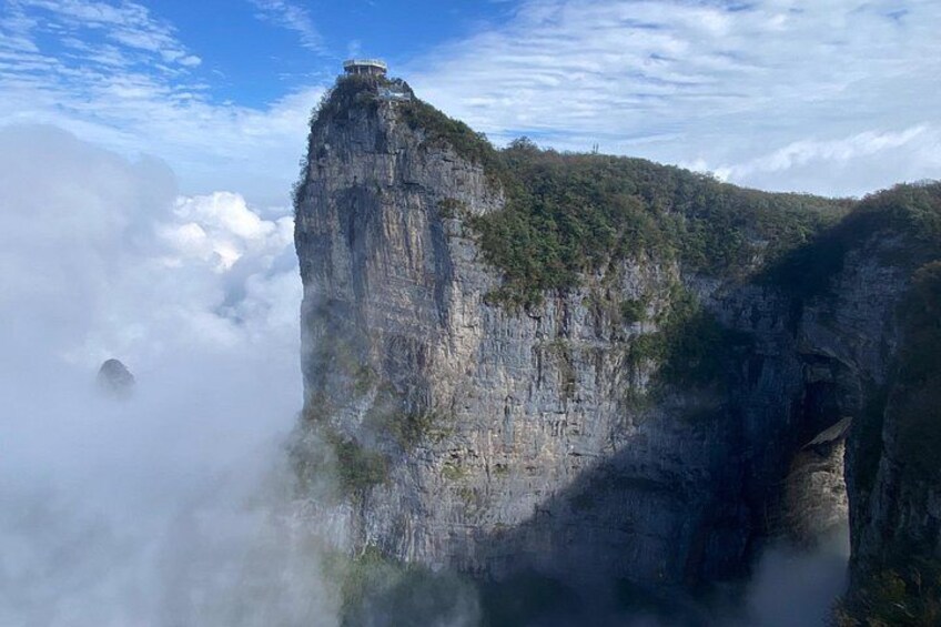 1-Day Private Tour to Mt.Tianmen & Furong Town Night Illumination 3