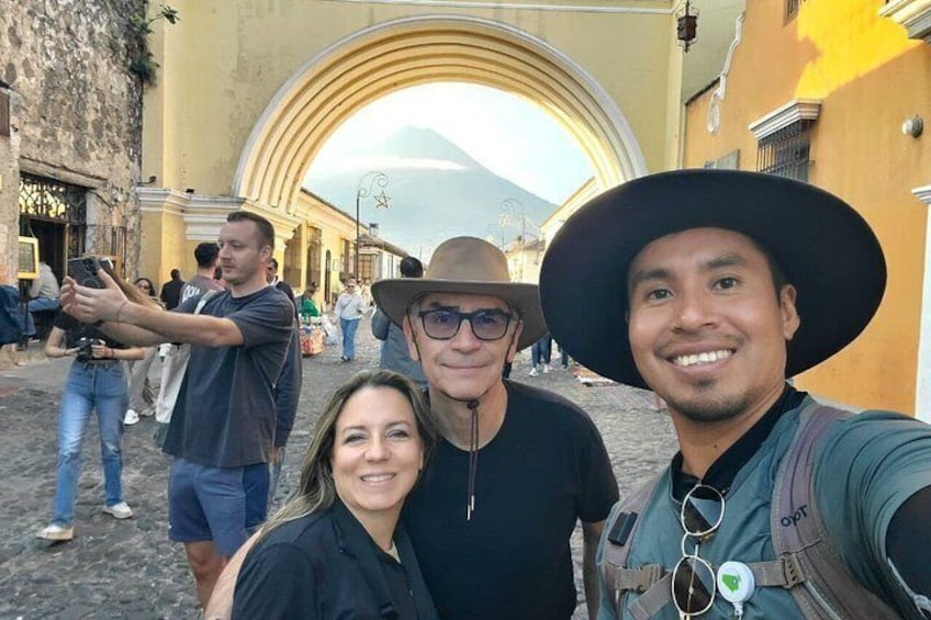 Walking Tour to Understand Mayan Culture in Guatemala, Antigua. 5