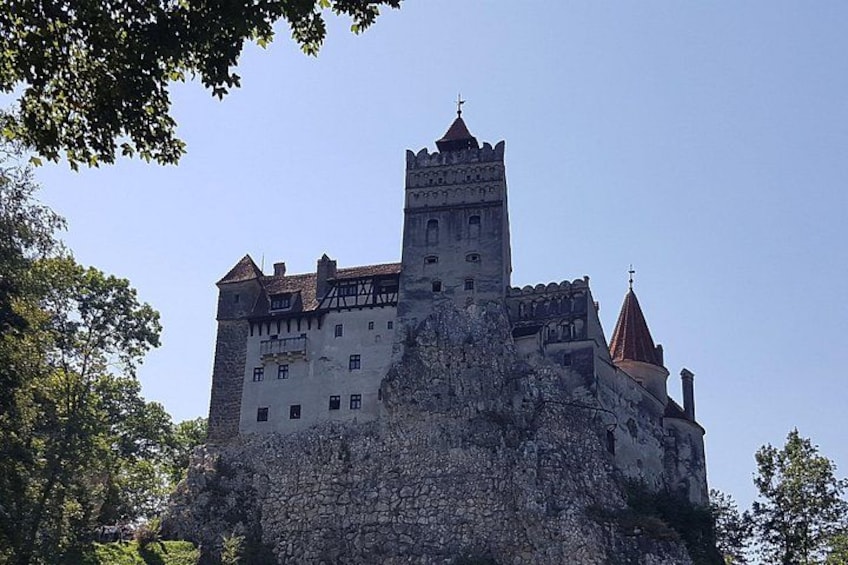 Executive Dracula Day Trip - See Bran & Peles Castle, Brasov from Bucharest 2