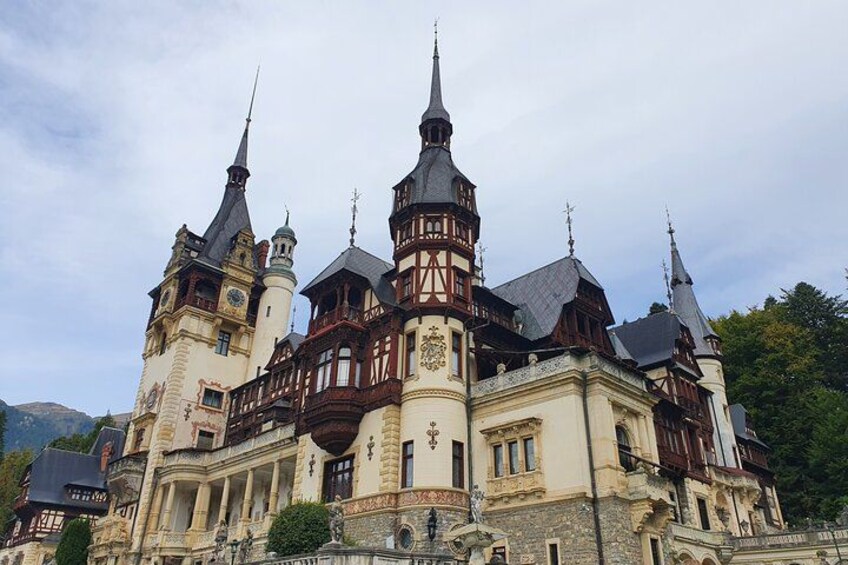 Executive Dracula Day Trip - See Bran & Peles Castle, Brasov from Bucharest 1