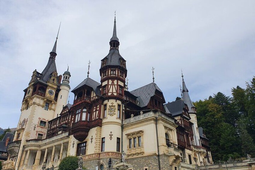 Executive Dracula Day Trip - See Bran & Peles Castle, Brasov from Bucharest 5