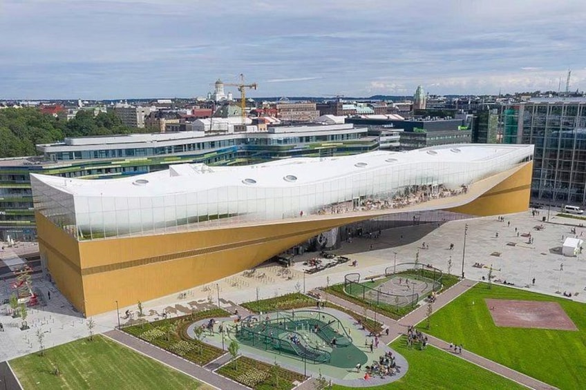 Exclusive Guided Helsinki VIP Tour by Mercedes V class 5