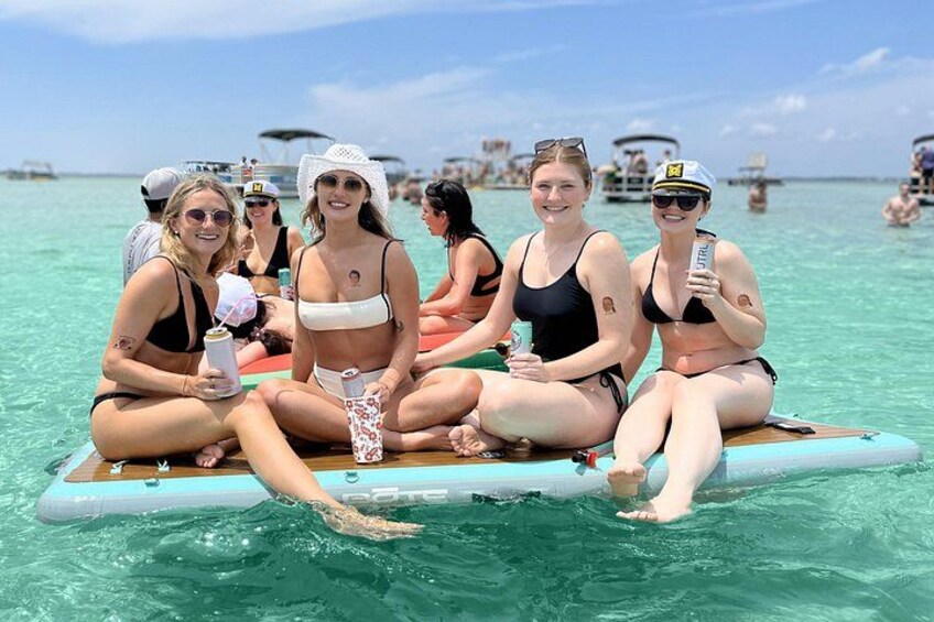 Water activities near Crab Island,
Best boat tour for Crab Island visit, 3