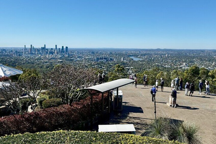 View of Brisbane on a clear day 2