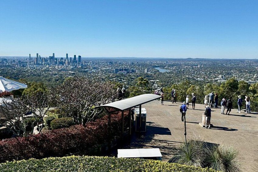 View of Brisbane on a clear day 2