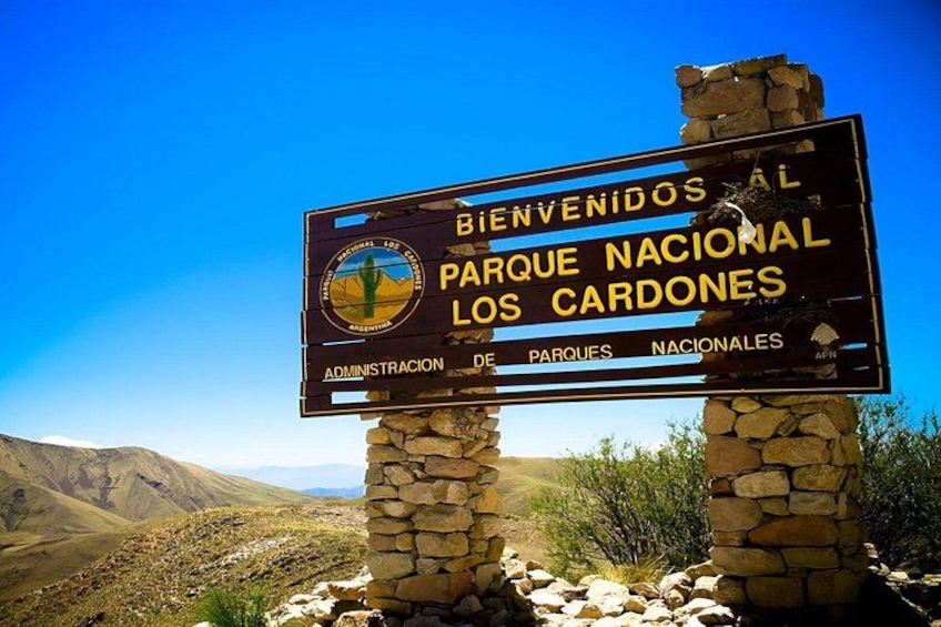 A sign welcoming visitors to Parque Nacional Los Cardones. 5